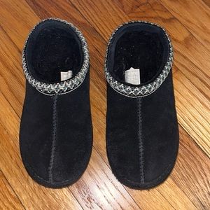 Kids Uggs slippers size US 1